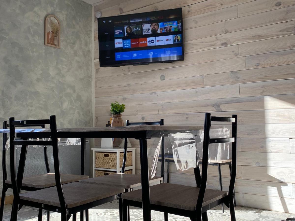 Embrun - Appartement 4/6 Personnes Avec Exterieurs ภายนอก รูปภาพ