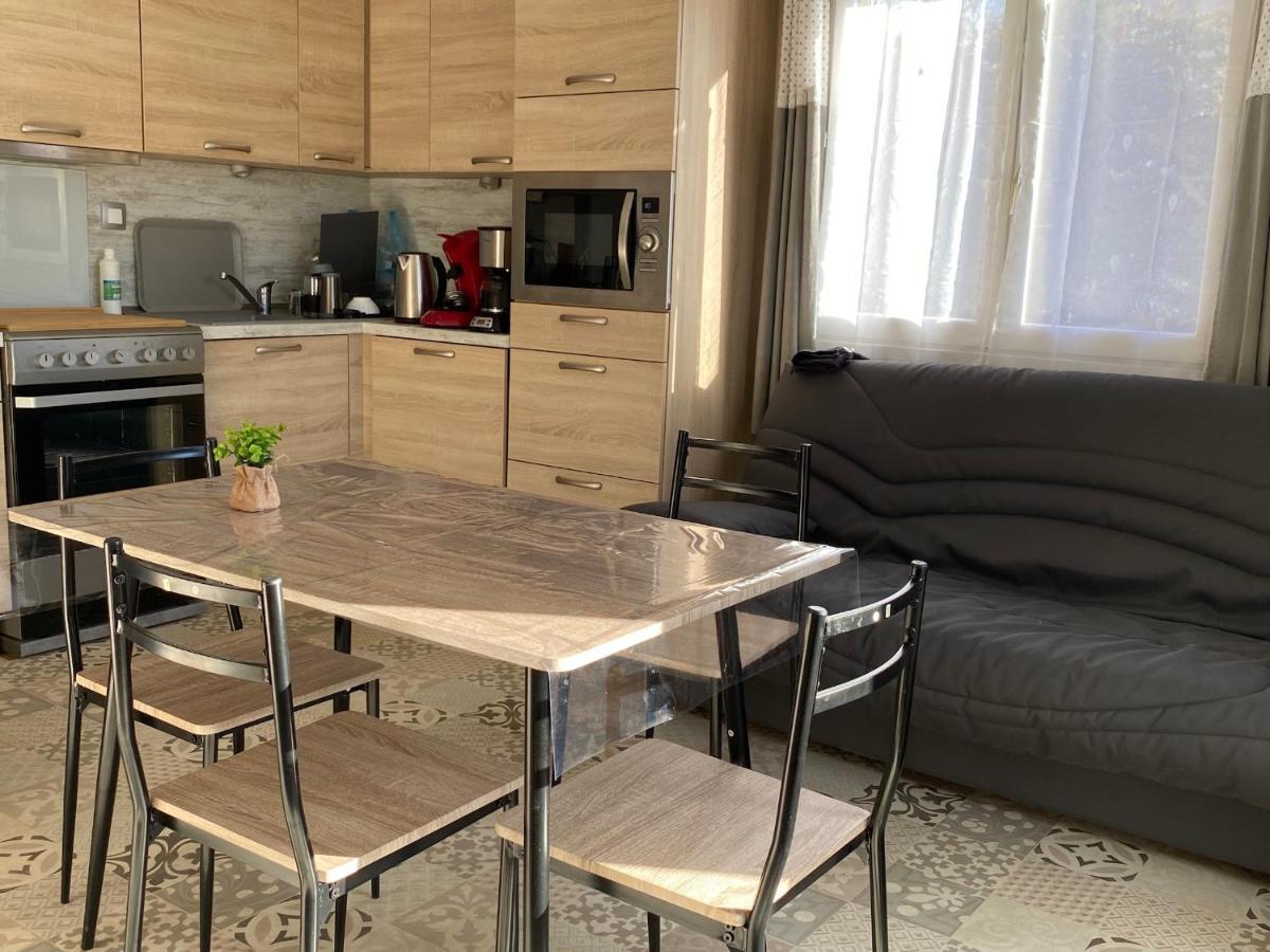 Embrun - Appartement 4/6 Personnes Avec Exterieurs ภายนอก รูปภาพ