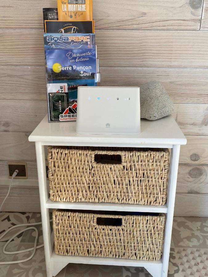 Embrun - Appartement 4/6 Personnes Avec Exterieurs ภายนอก รูปภาพ